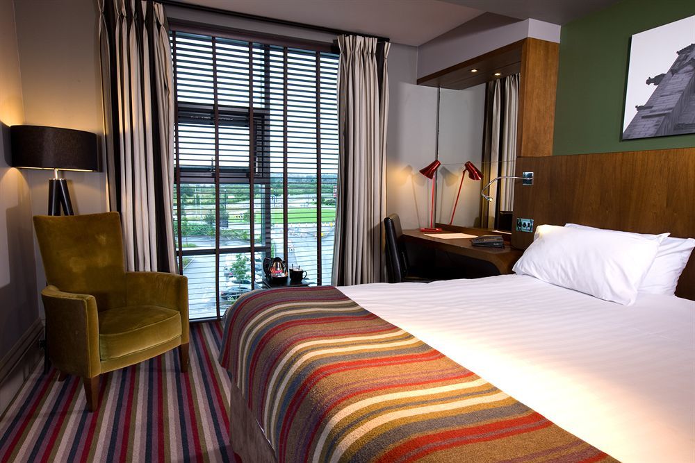 Village Manchester Hotel