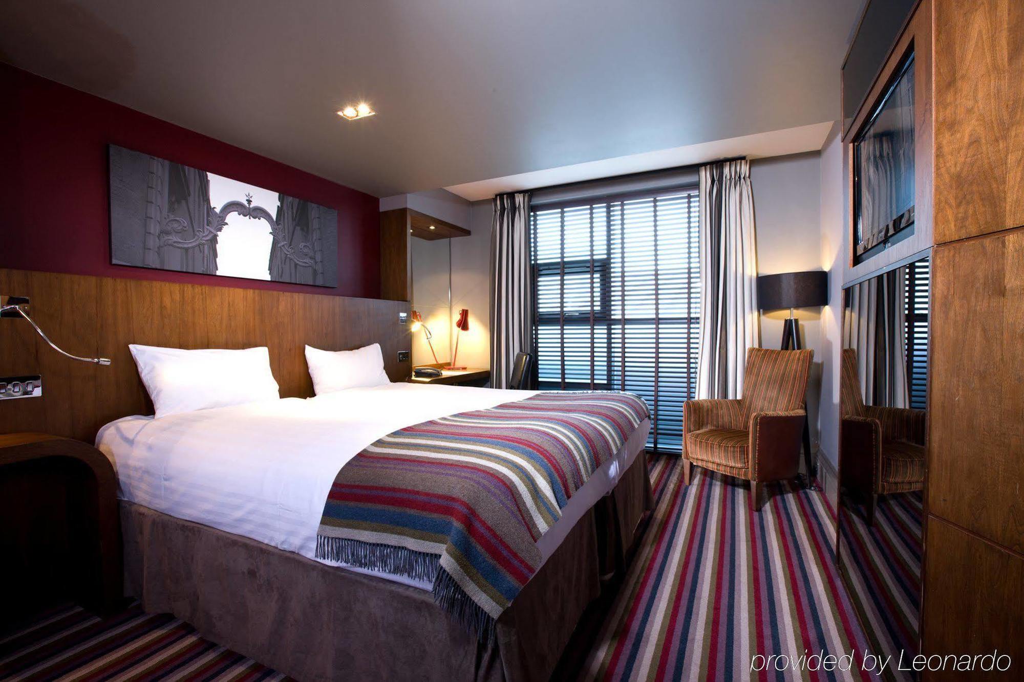 Village Manchester Hotel Ashton-under-Lyne